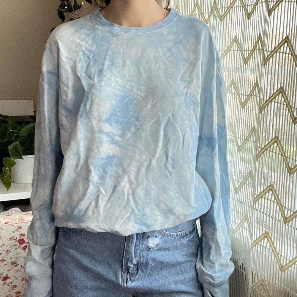Blue White Tie Dye / Cloud Pattern Sweatshirt
